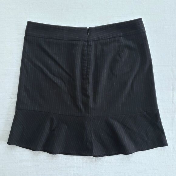 Banana Republic Wool Skirt Womens 10 Black Pinstripe Career Casual Academia Goth - Picture 9 of 11